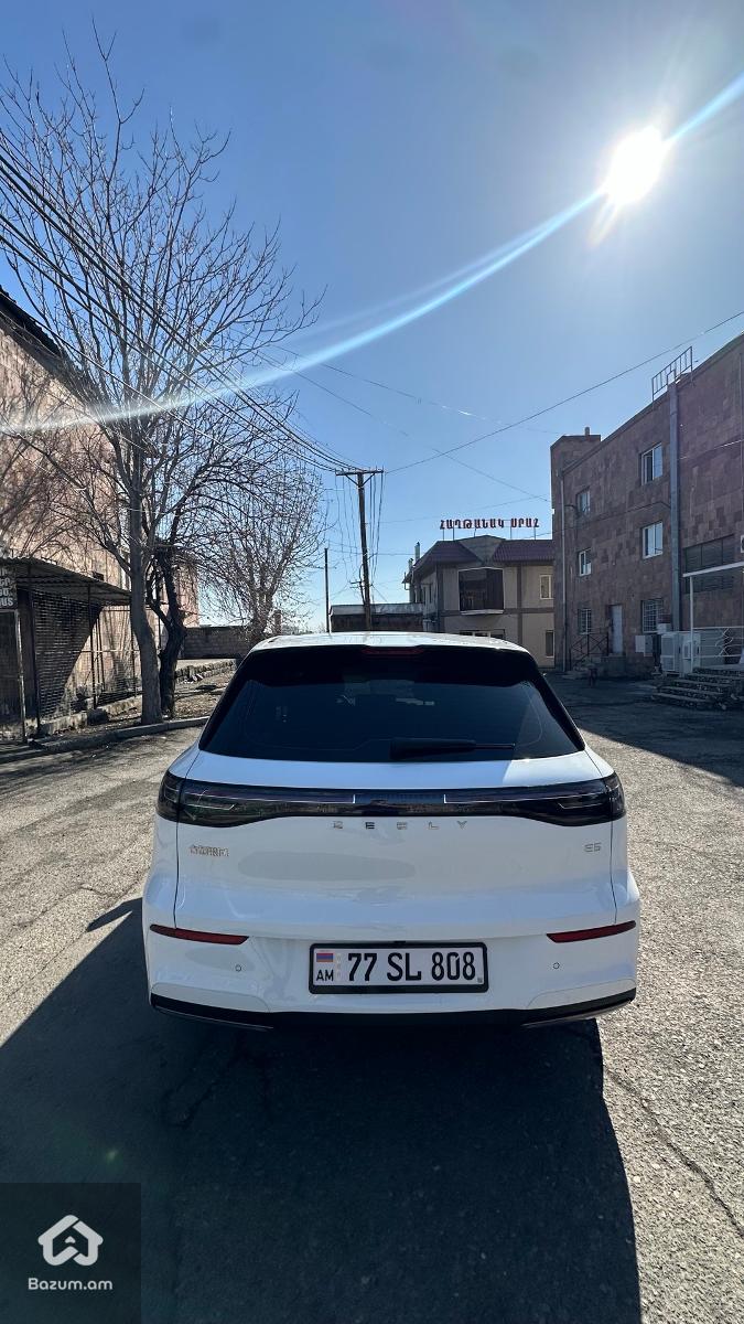 GEELY GALAXY E5 - image 6