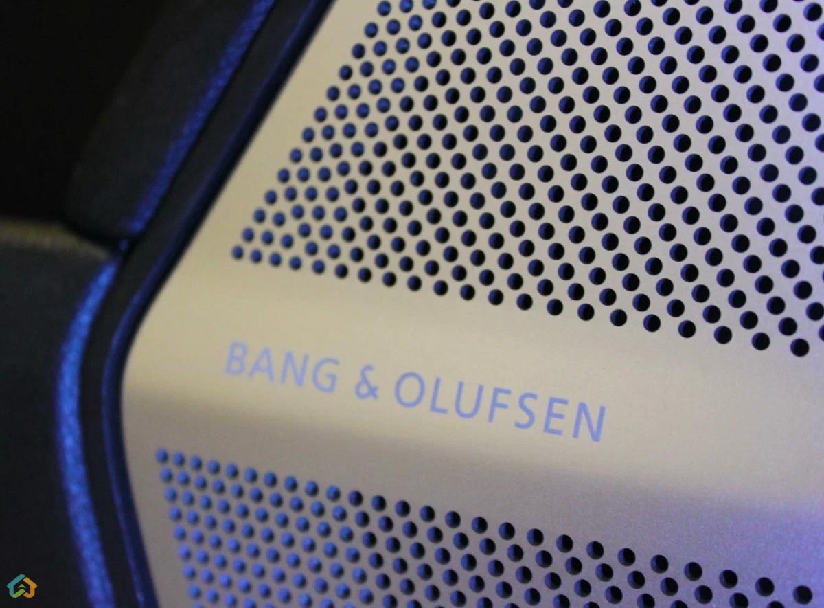 MERCEDES-BENZ ML63 AMG W166 - image 13