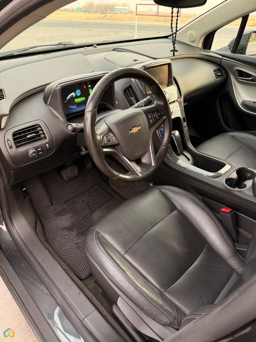 Chevrolet Volt 2014  - image 9