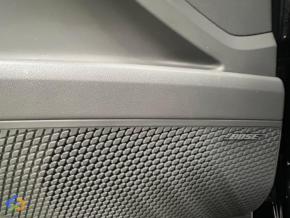 Hyundai Elantra Sel Plus - image 15