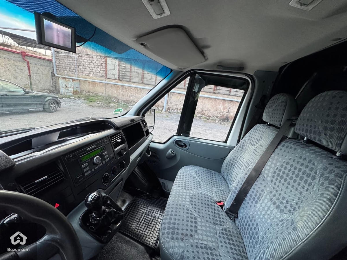 Ford transit  - image 6