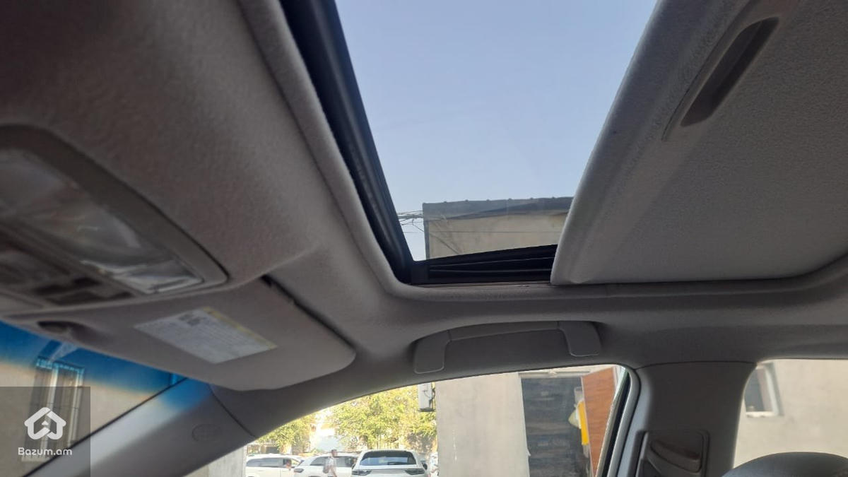 Toyota Camry 2011/9 - image 12