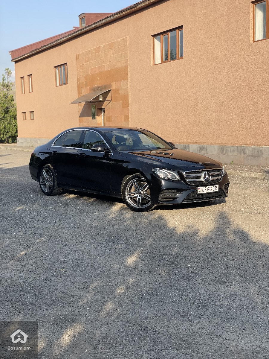Mercedes-Benz W213 - image 2