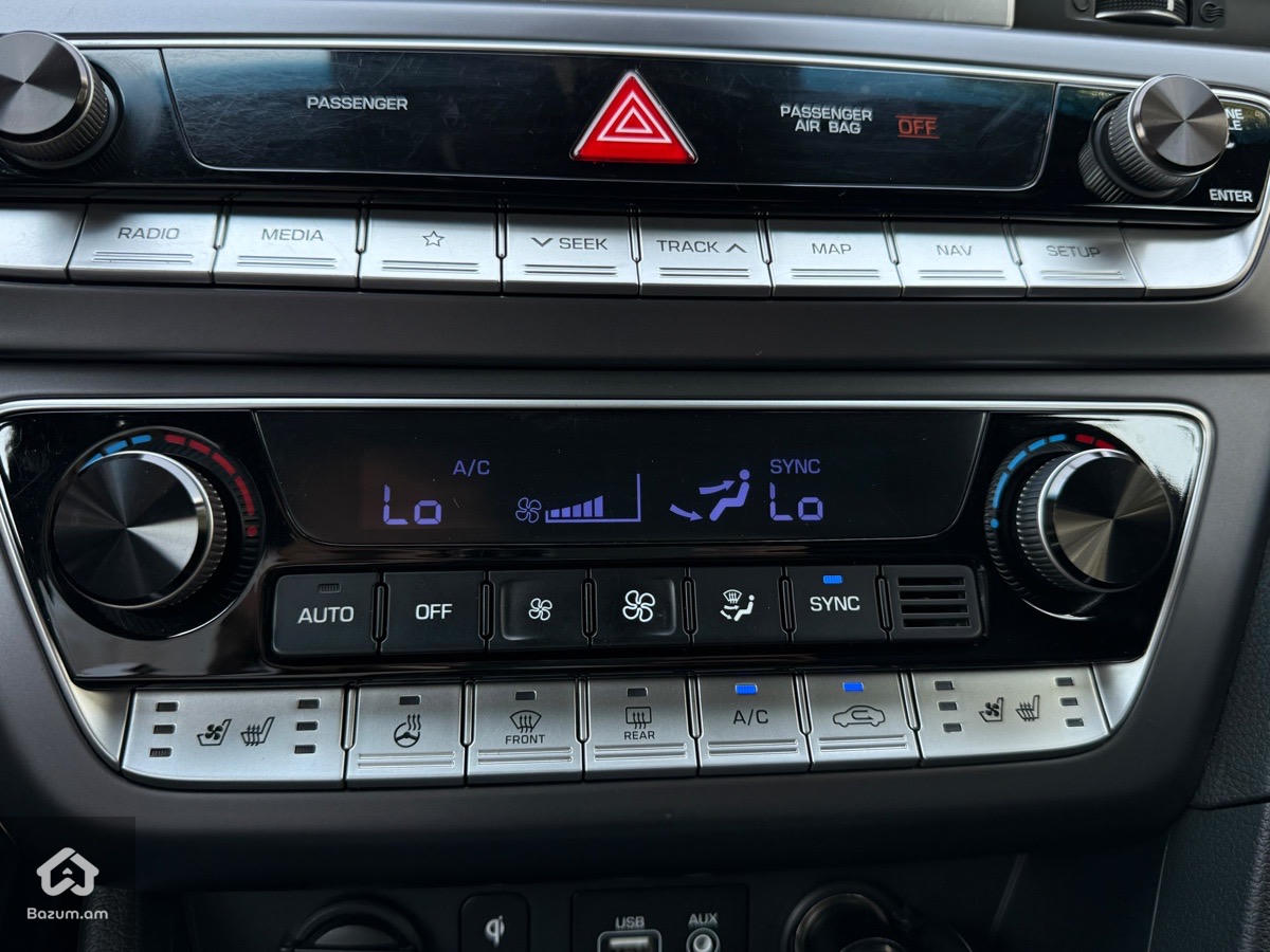 Hyundai Sonata  - image 6