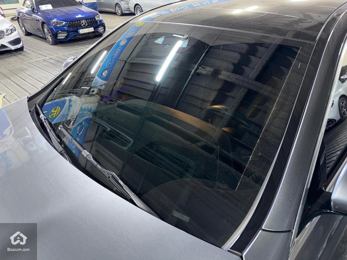 Mercedes Benz E350 AMG Line W213 - image 43