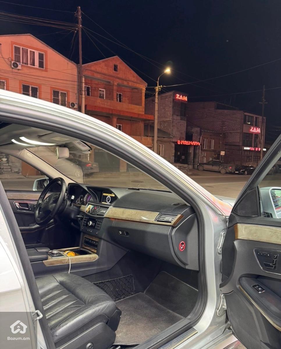 Val Muradyan - image 8