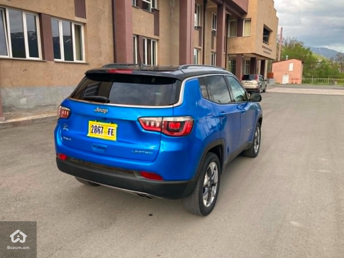 2020 Jeep Compass, Limited 4X4 - image 5