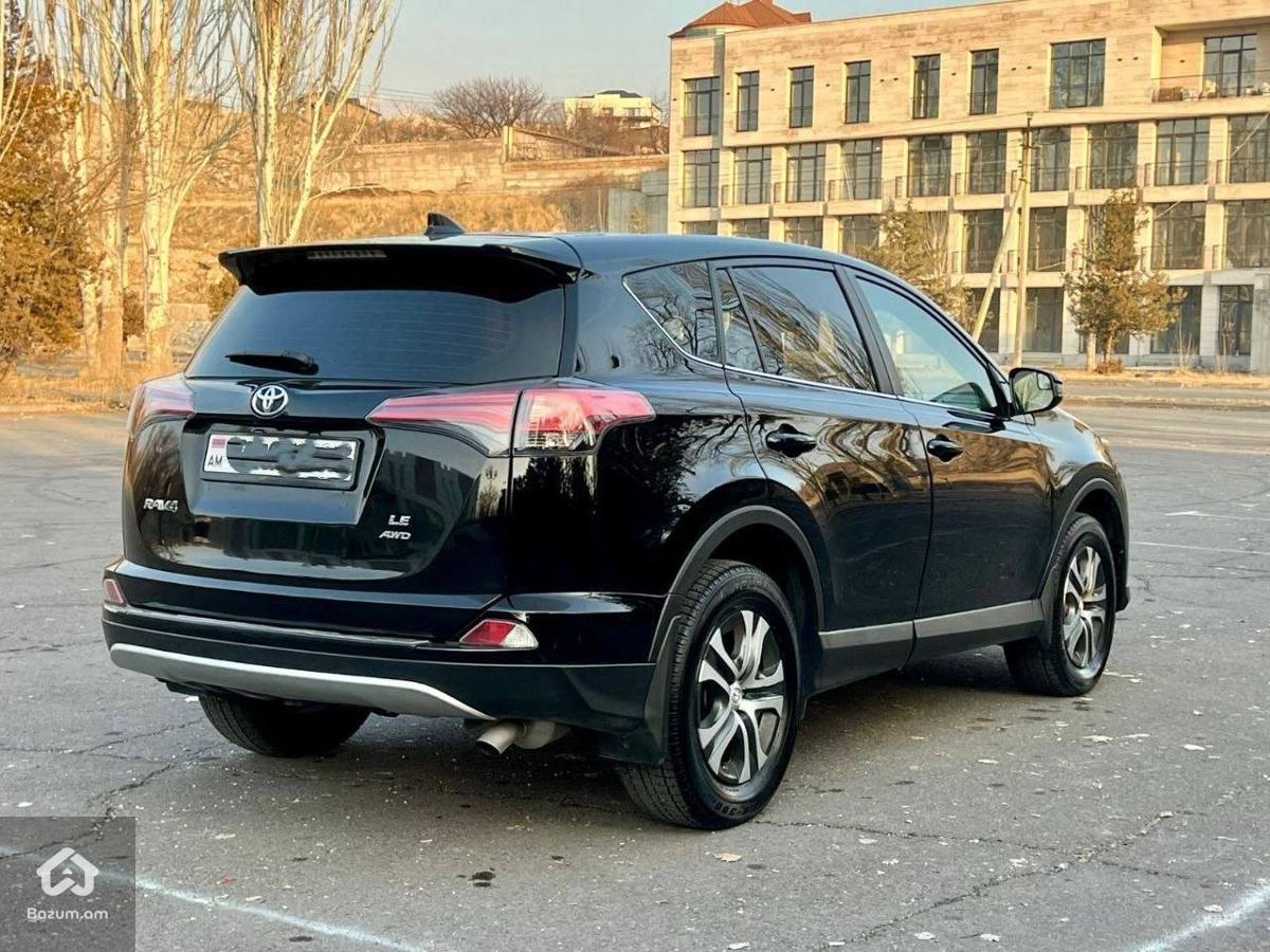 TOYOTA RAF 4 - image 7