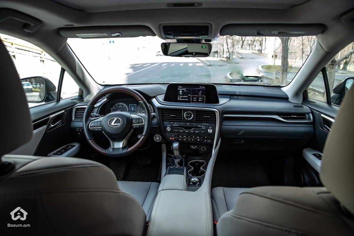 2021 Lexus RX350 - image 15