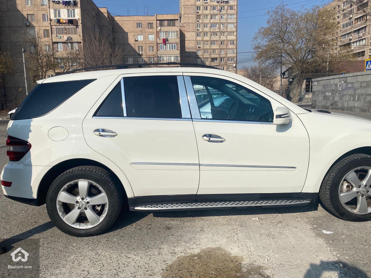 MERCEDES BENZ ML 350 - image 4