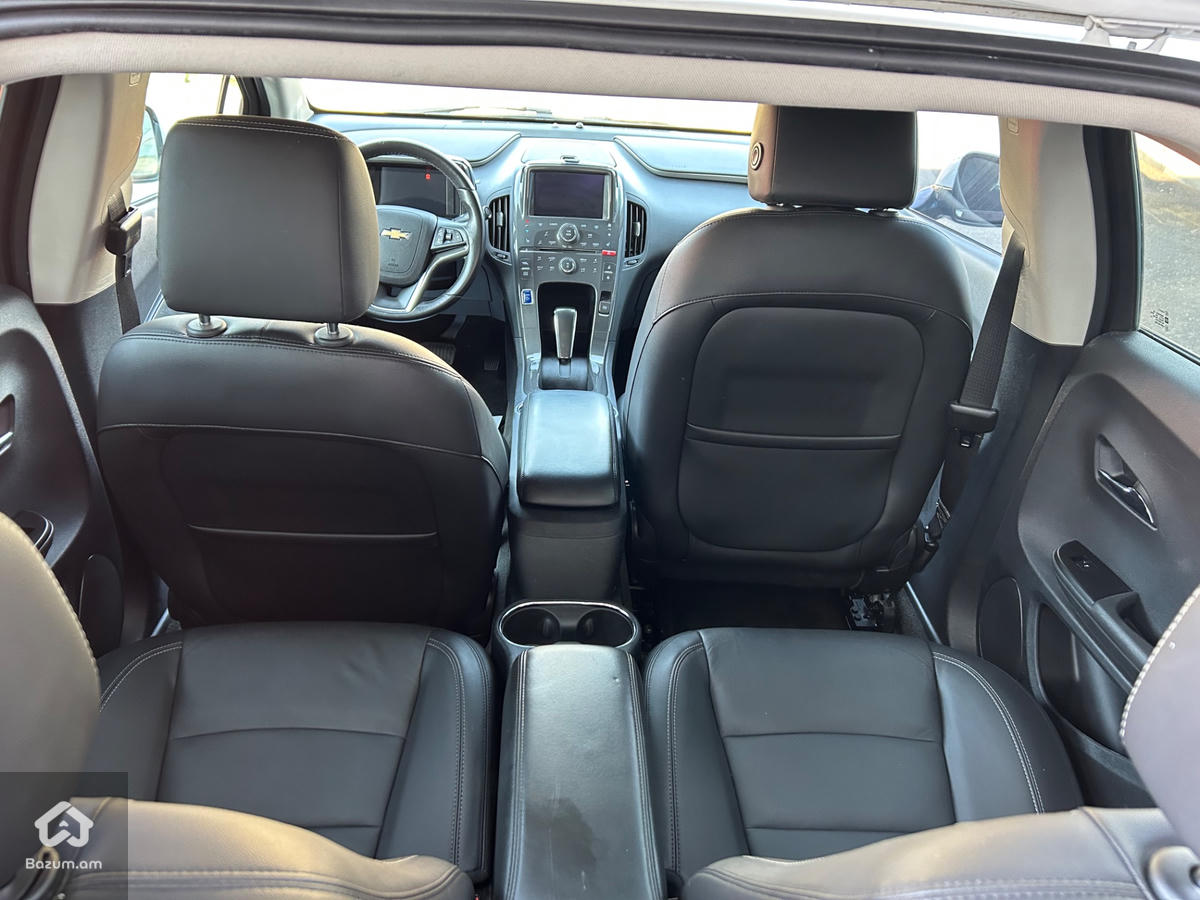 Chevrolet  - image 6