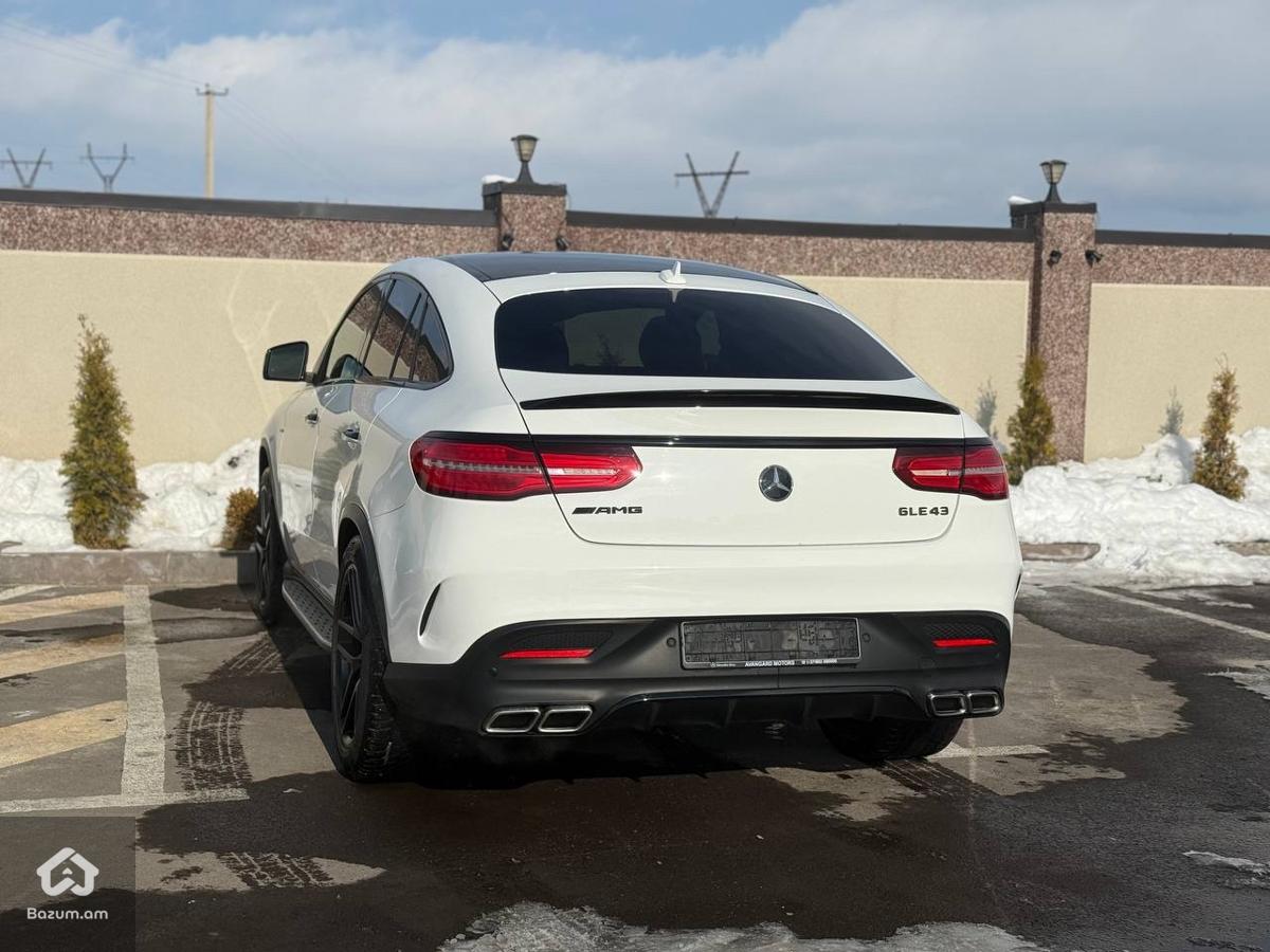 Mercedes-Benz GLE 450 coupe - image 3