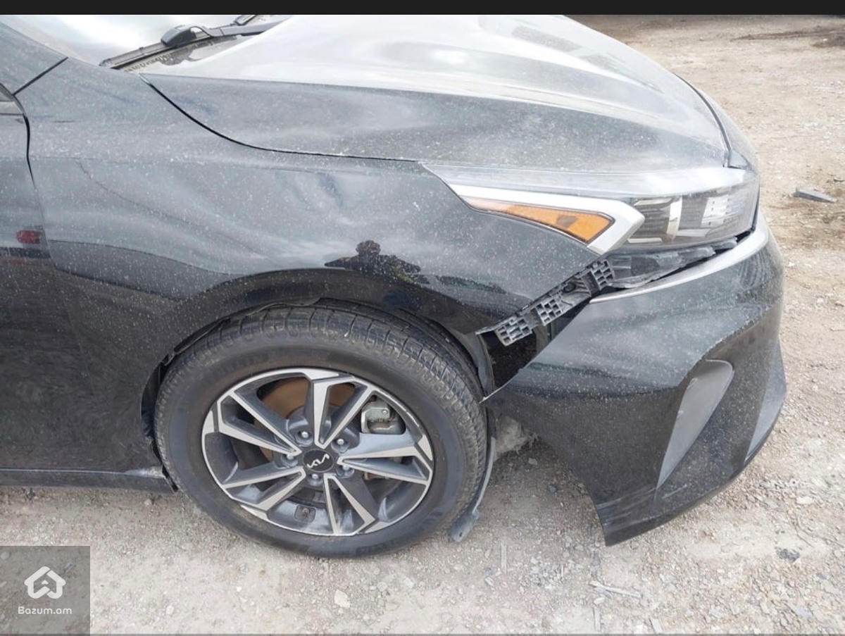 Kia Forte LXS 2022 - image 13