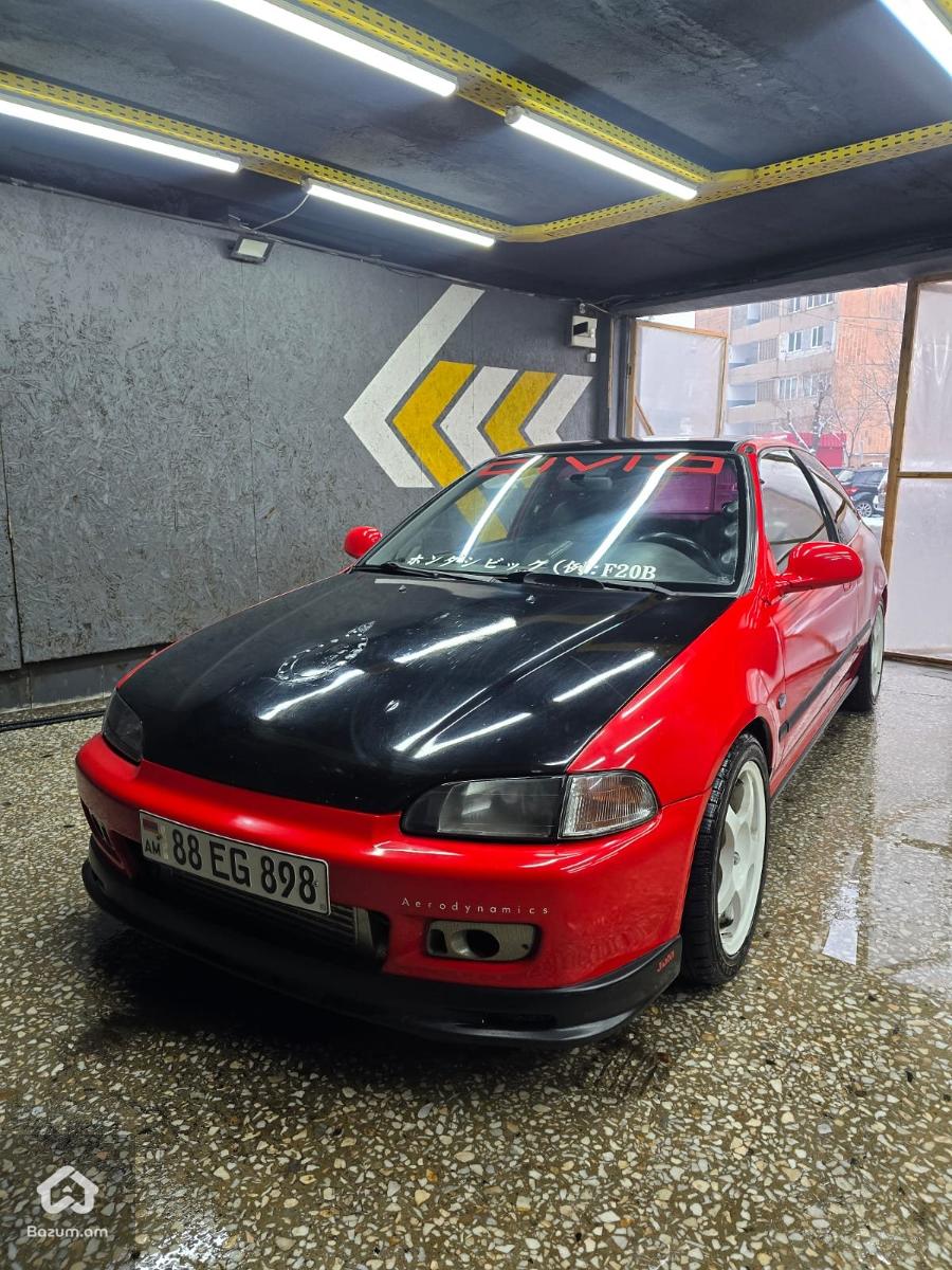 Honda Civic - image 1