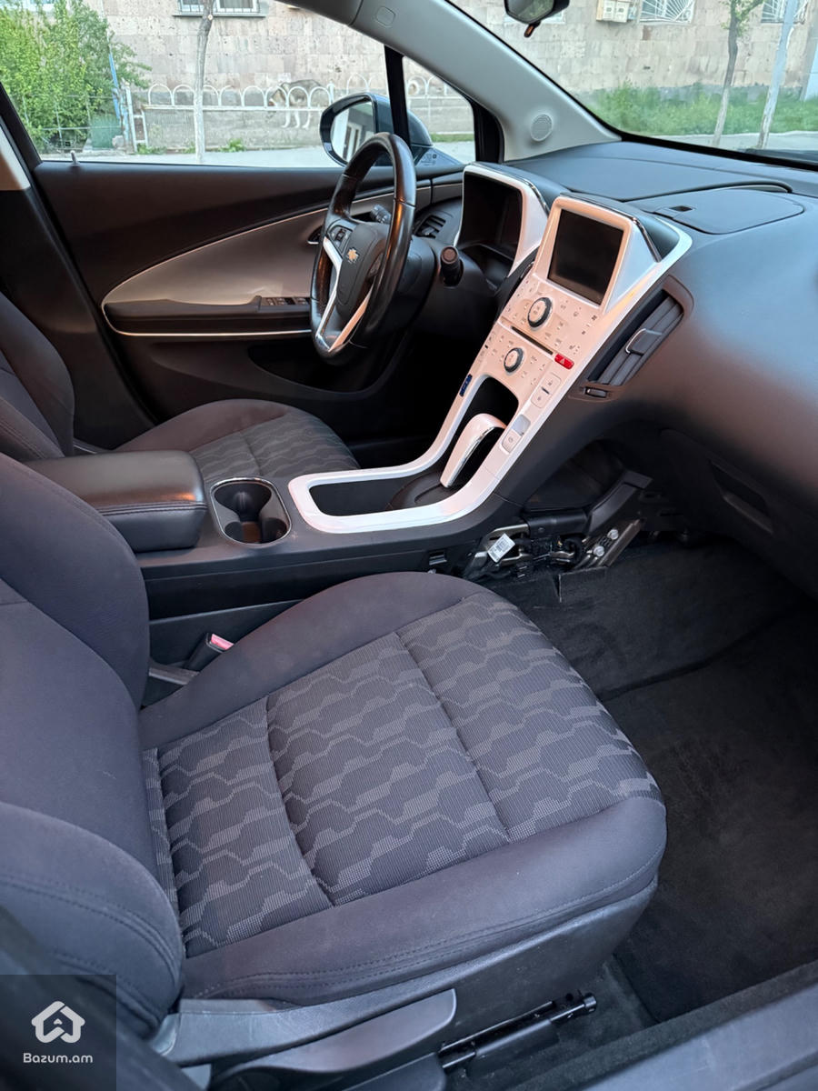 Chevrolet volt - image 2