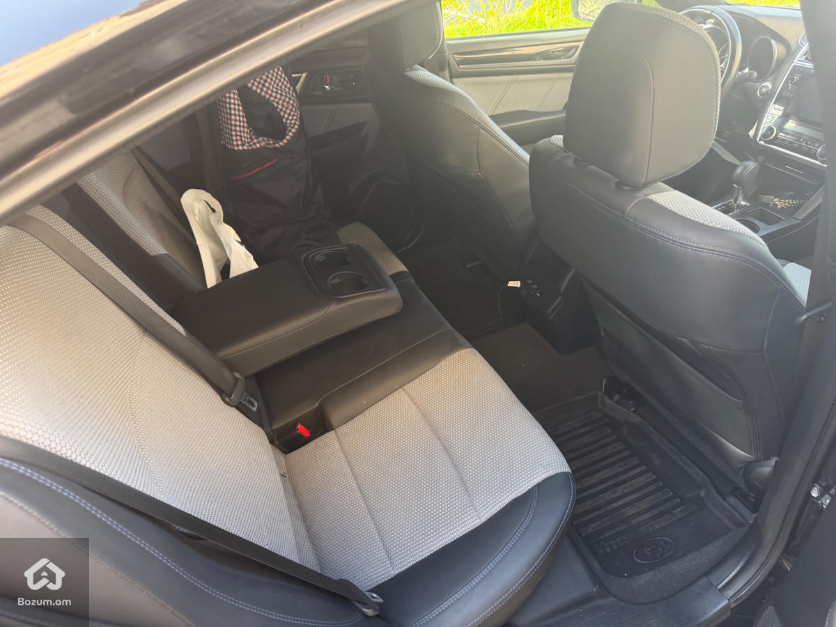 Subaru Legacy Sport - image 5
