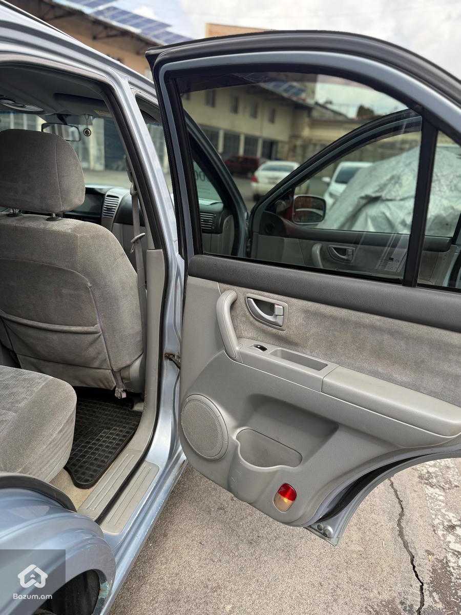 Kia Sorento - image 10