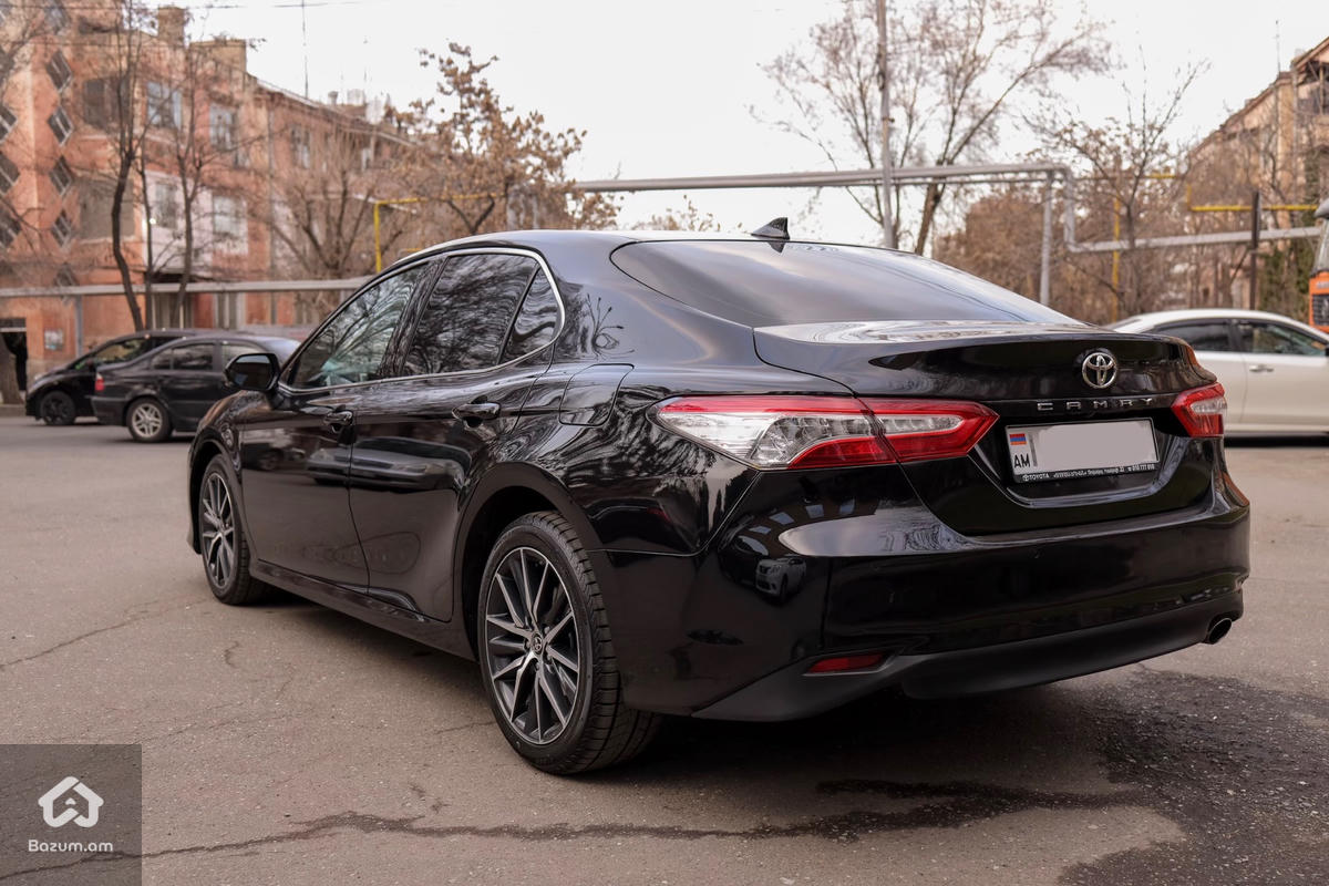 2021 Toyota Camry 2.5L Prestige Safety - image 6