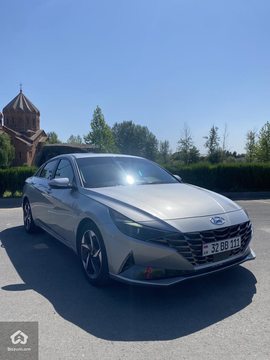 Hyundai Elantra Sel+ - image 2