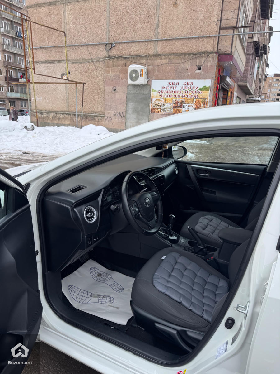 TOYOTA COROLLA - image 7