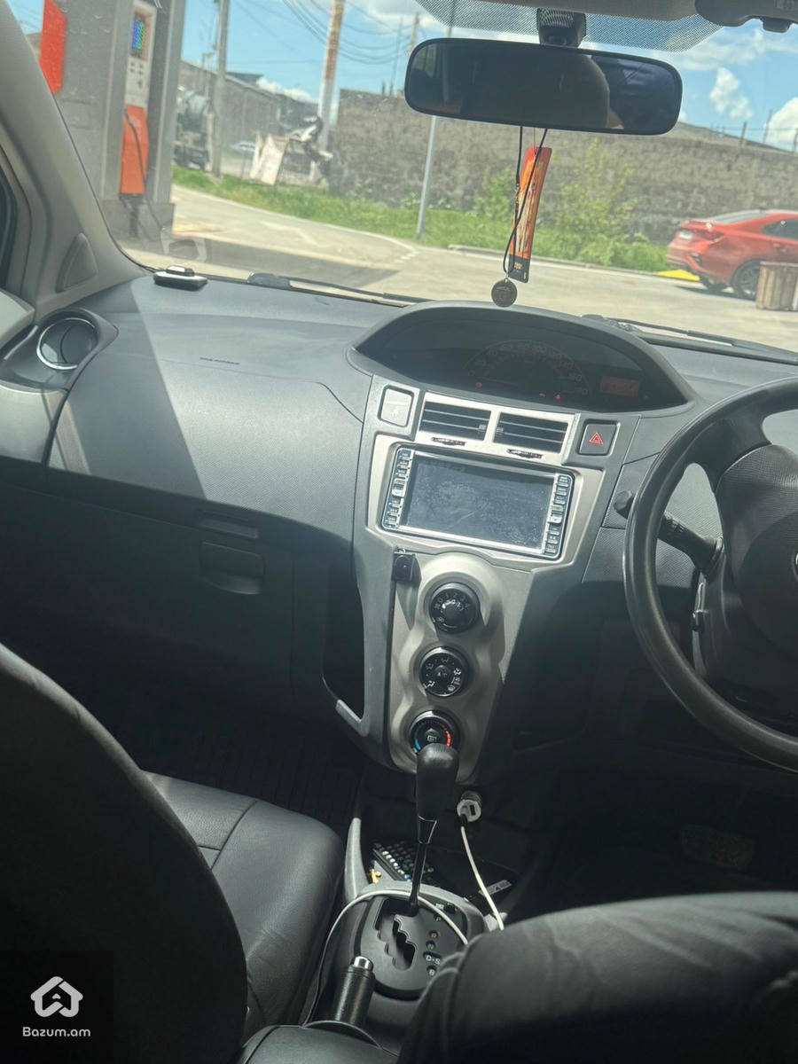 Toyota - image 4