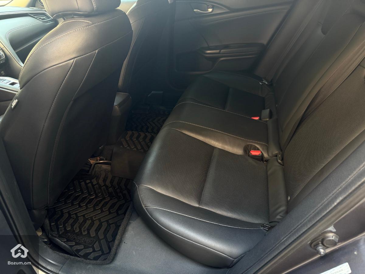 Honda Insight - image 17