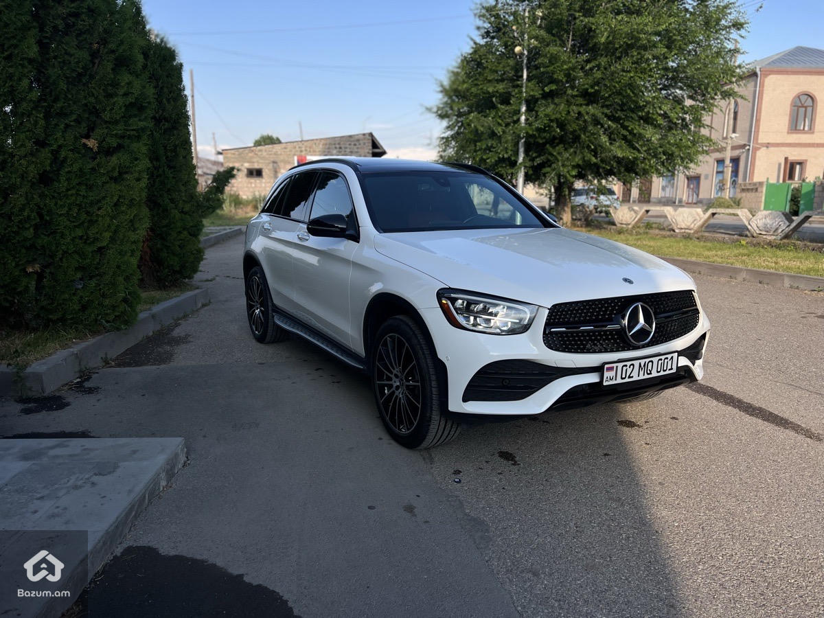 Mercedes GLC 300 - image 10
