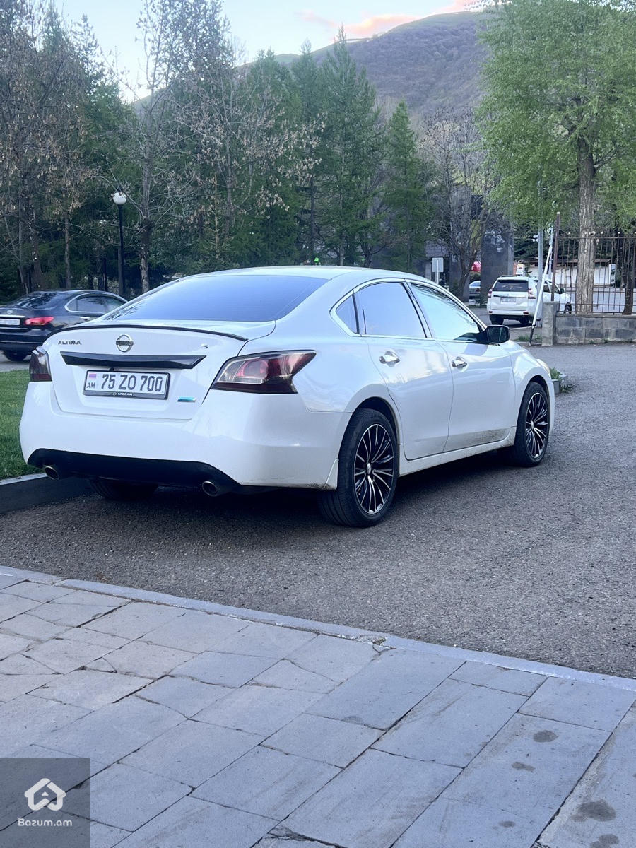 NISSAN ALTIMA  - image 3