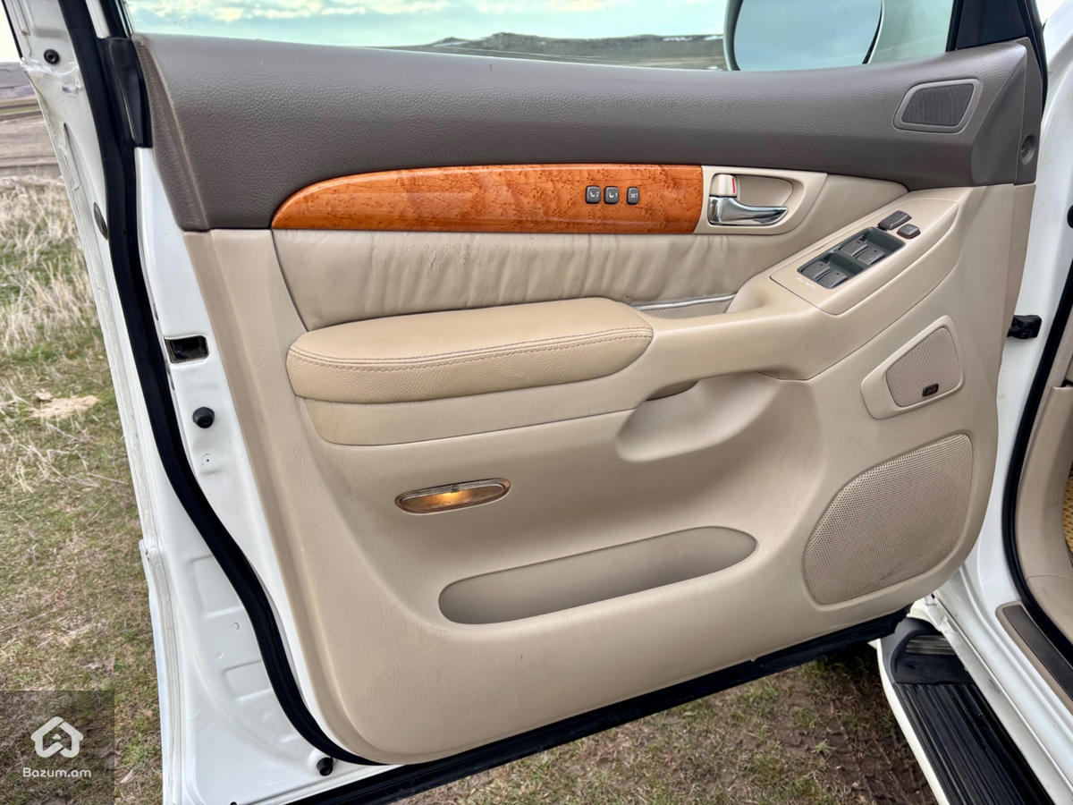 Lexus GX470  - image 16