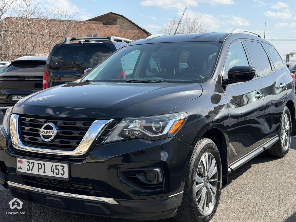 Nissan Pathfinder  - image 2