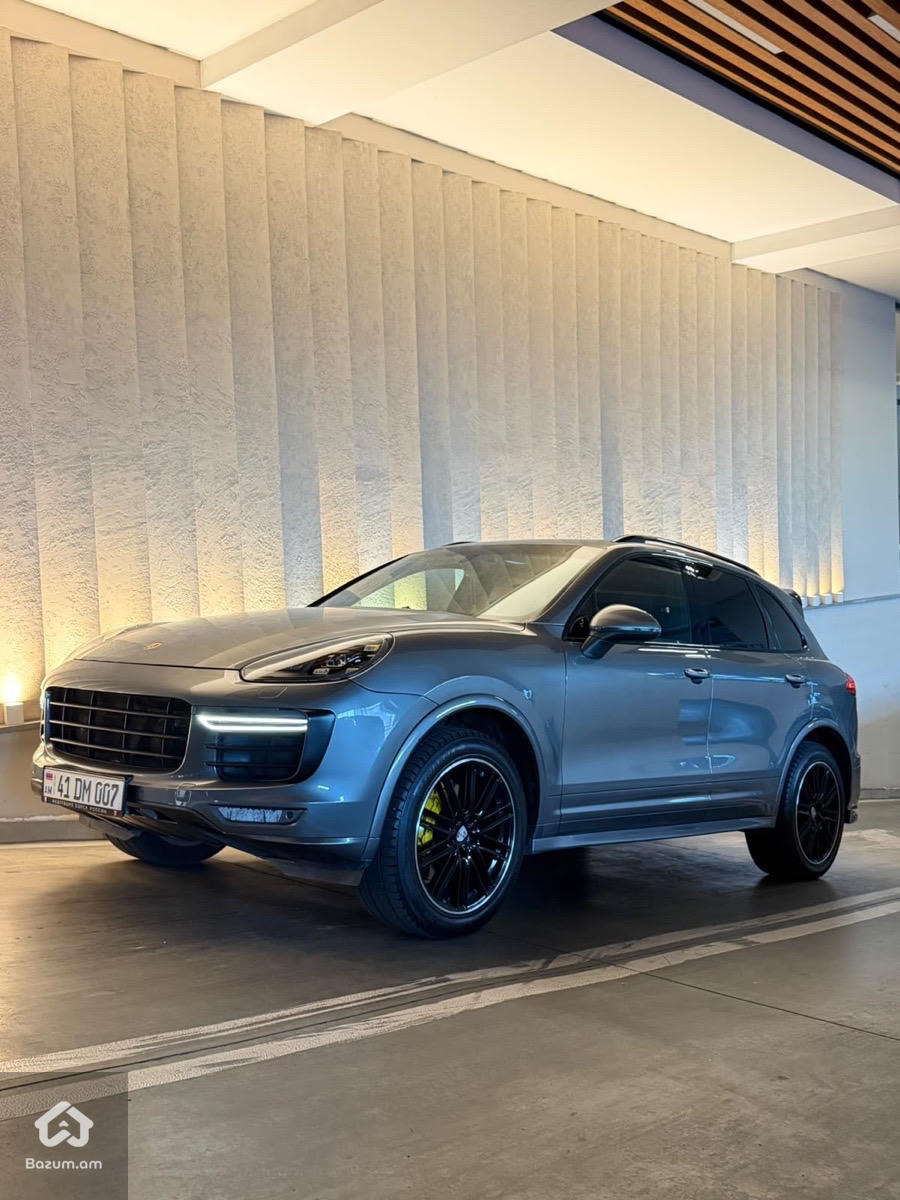 Porsche Cayenne - image 4