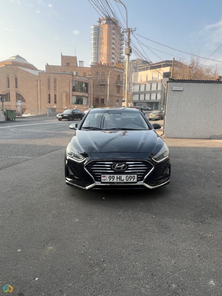 Hyundai - image 1
