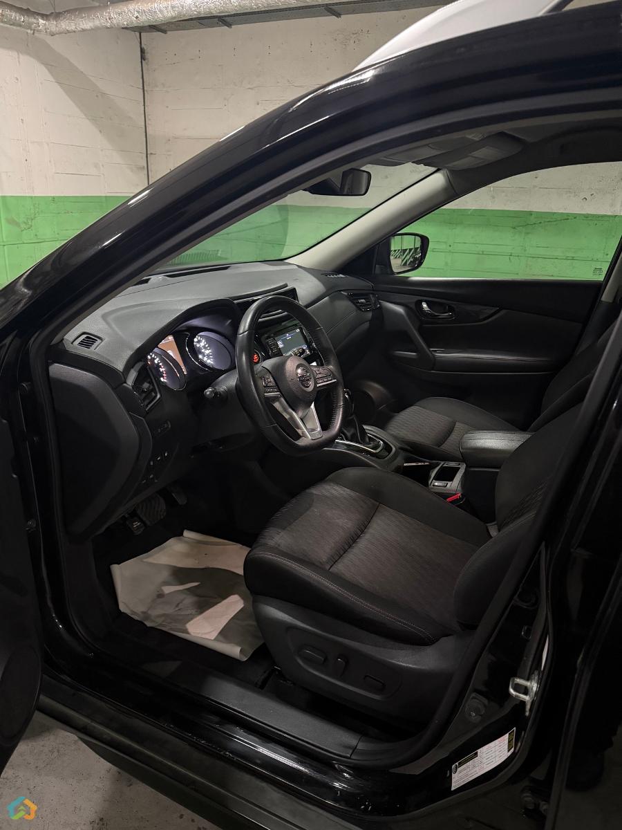 Nissan Rogue - image 7