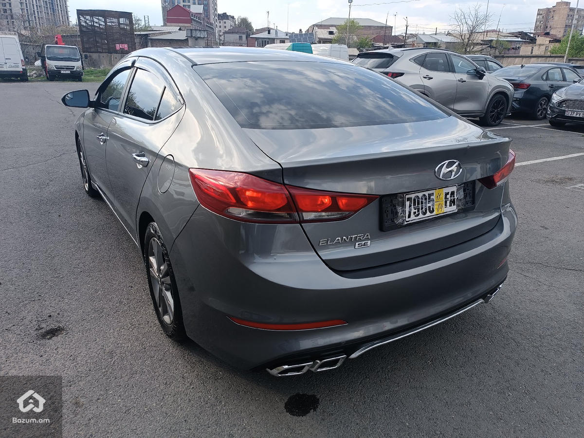 HYUNDAI ELANTRA  - image 2