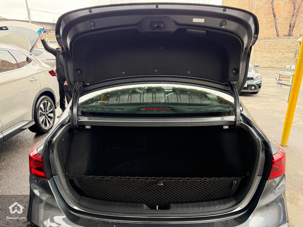 KIA FORTE GT-LINE  - image 17