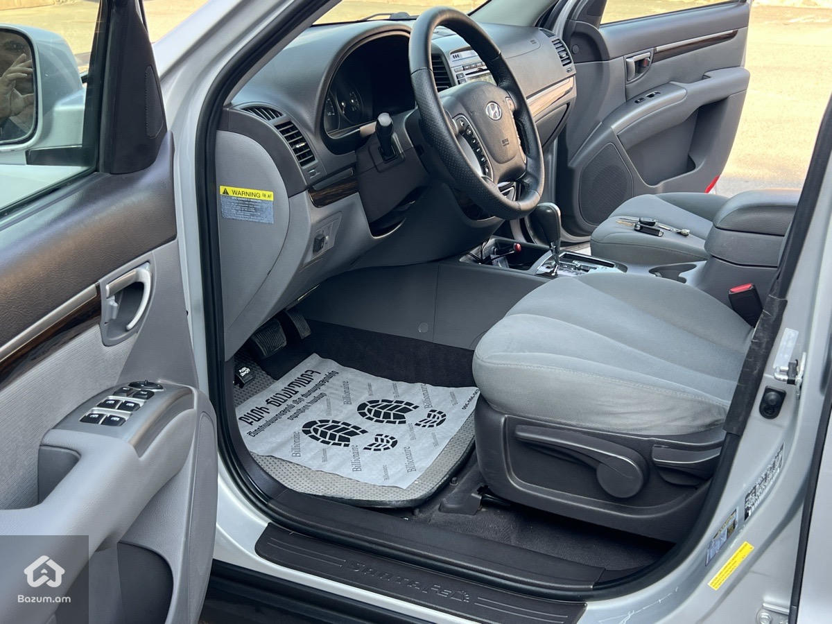 Hyundai Santafe  - image 8