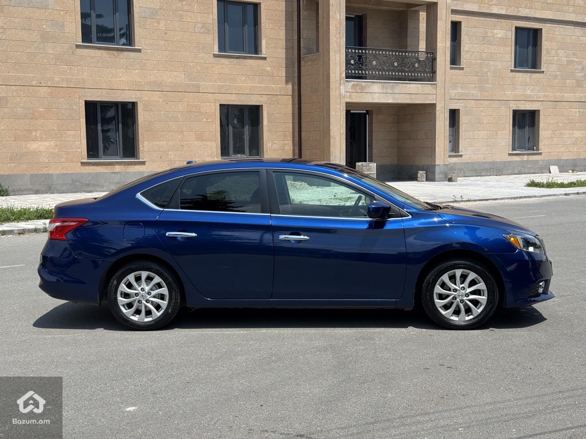 Nissan Sentra SV  - image 3