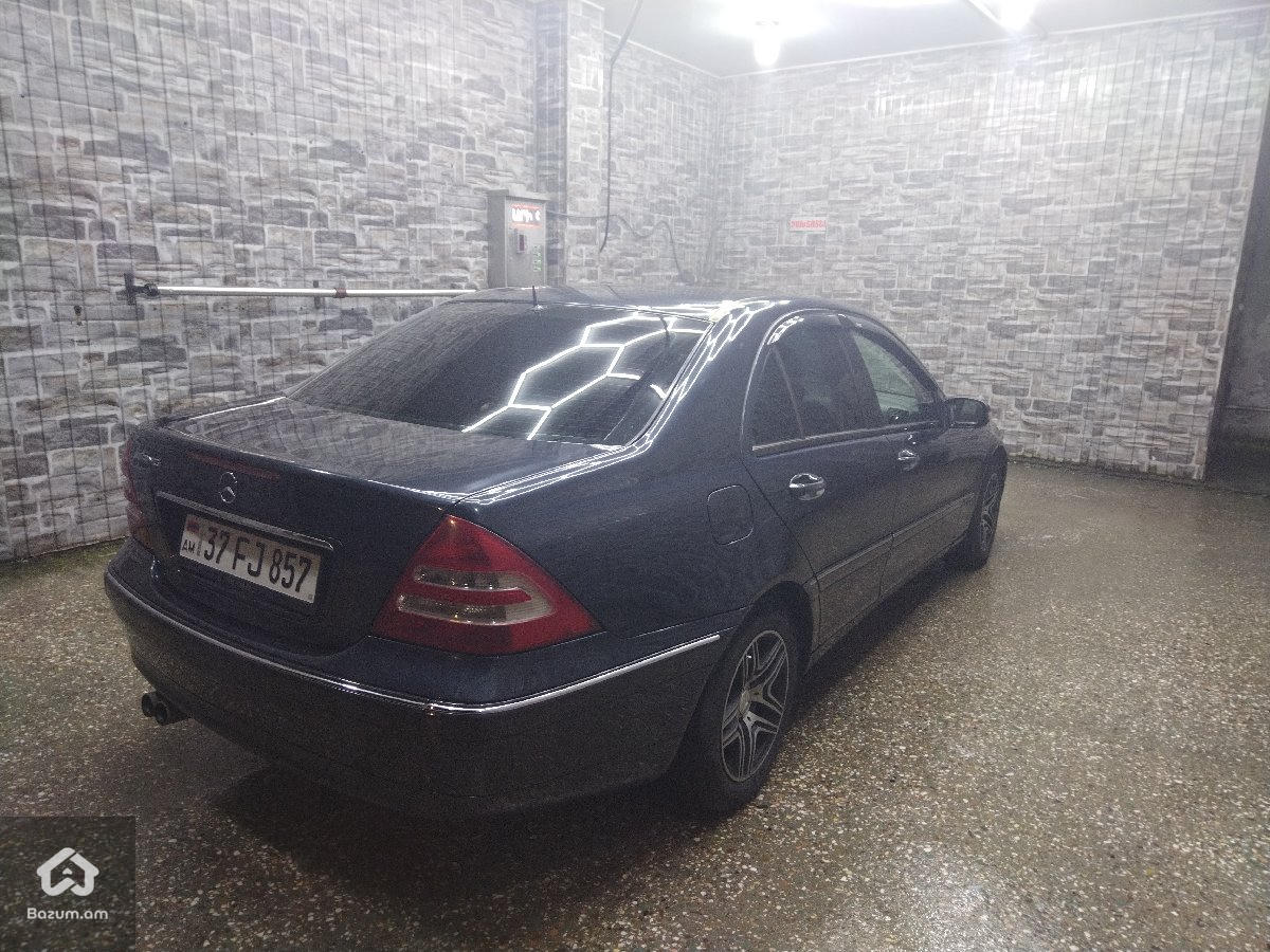 Mercedes-Benz 180 2001 - image 6