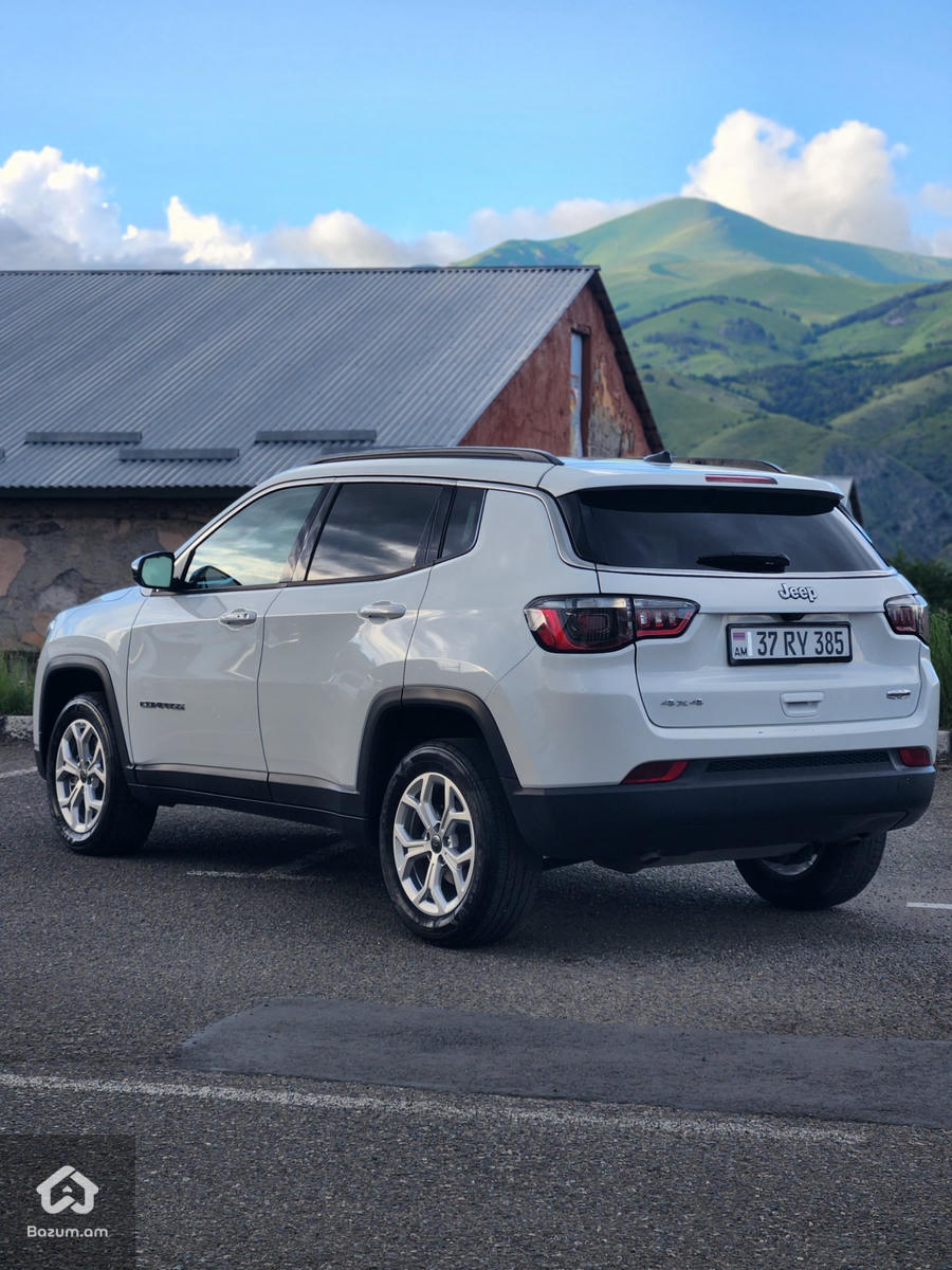 Jeep Compass  - image 10