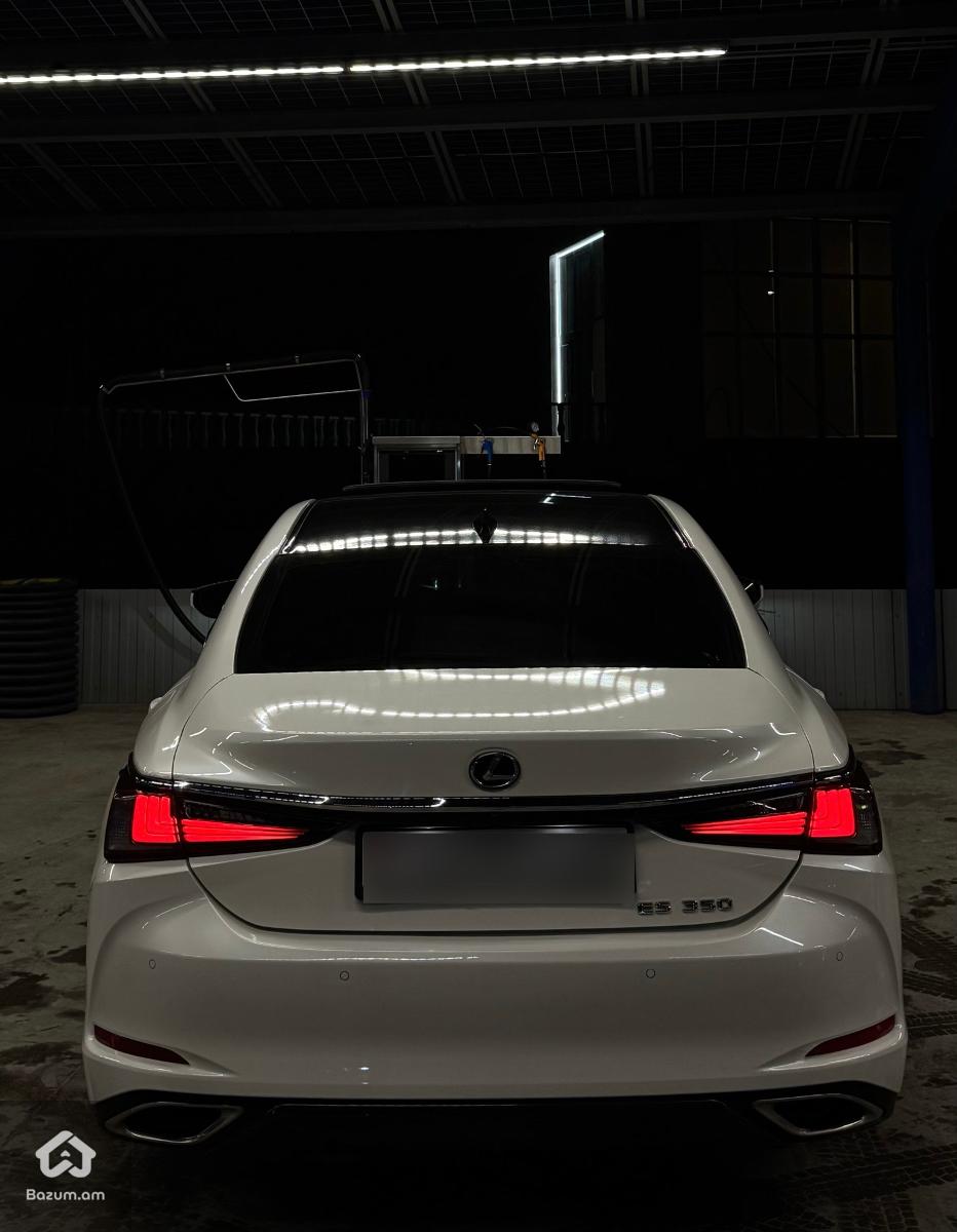 LEXUS ES350 - image 7