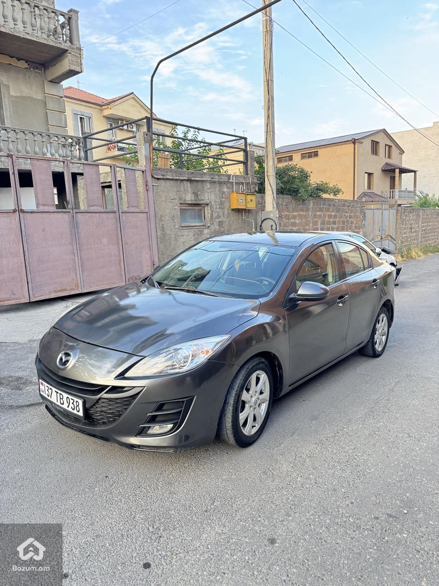 mazda 3 - image 5