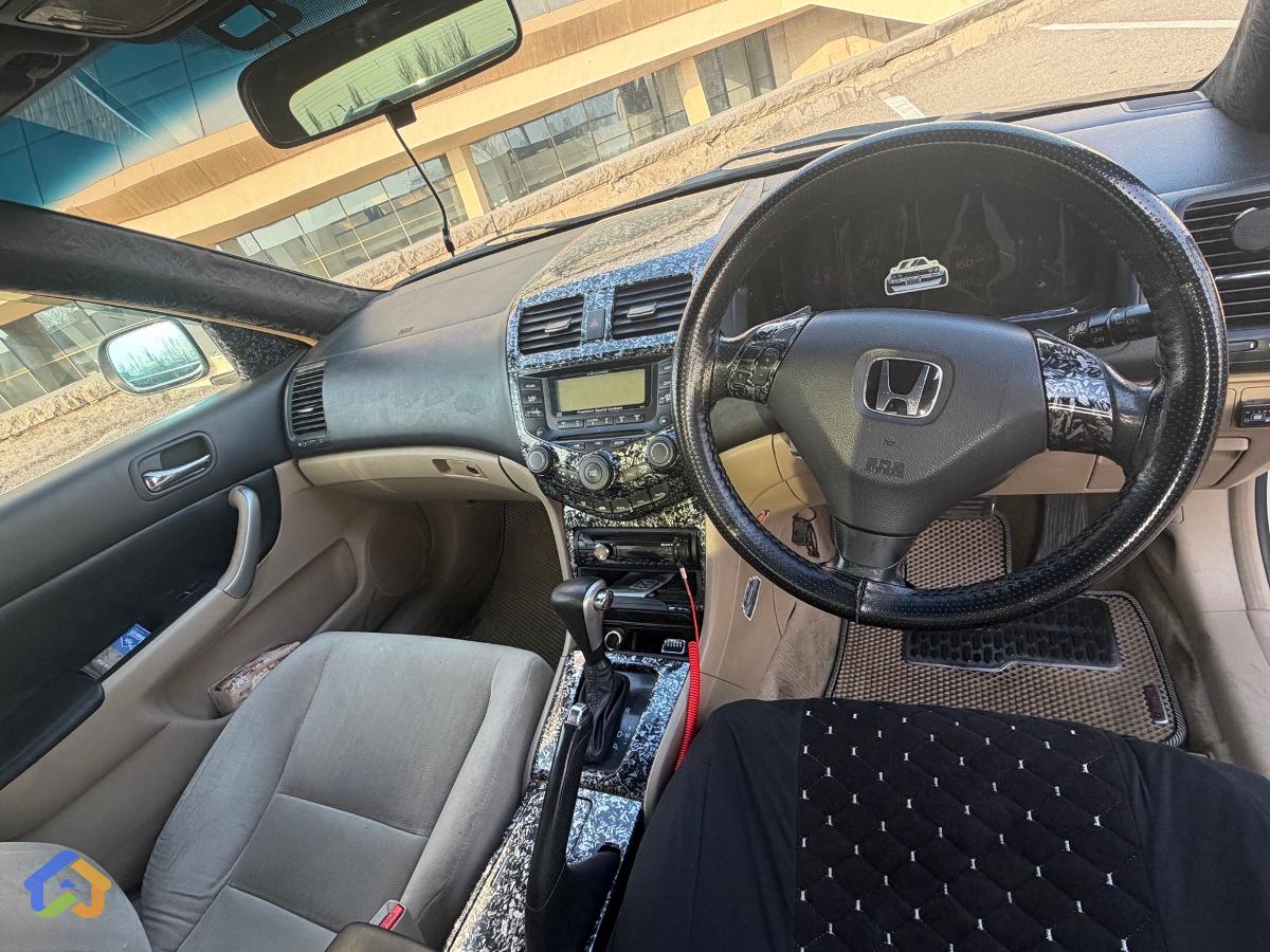 Honda Accord 7 - image 10