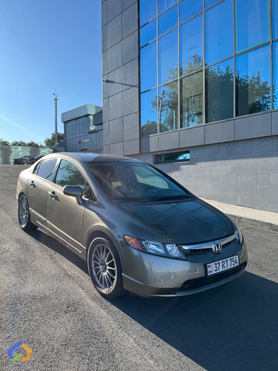 Honda Civic 2006 - image 1