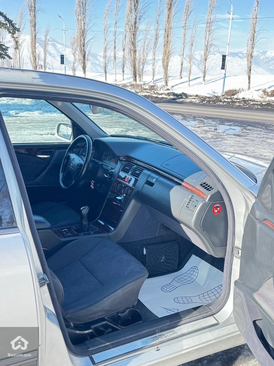 VACHARVUM E  - image 12