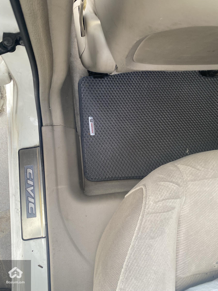 Honda Civic 2010 Restyling  - image 7