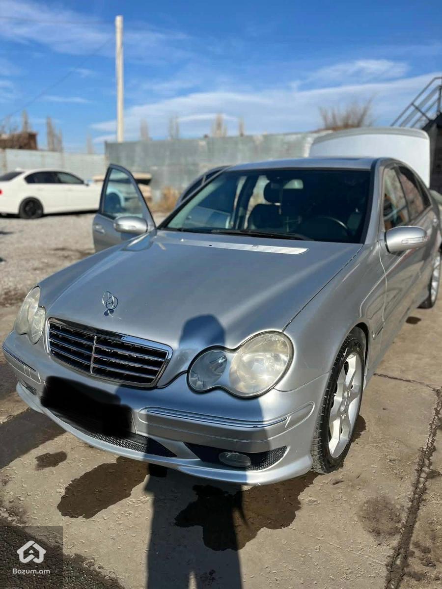 Mercedes-Benz C-Class - image 1