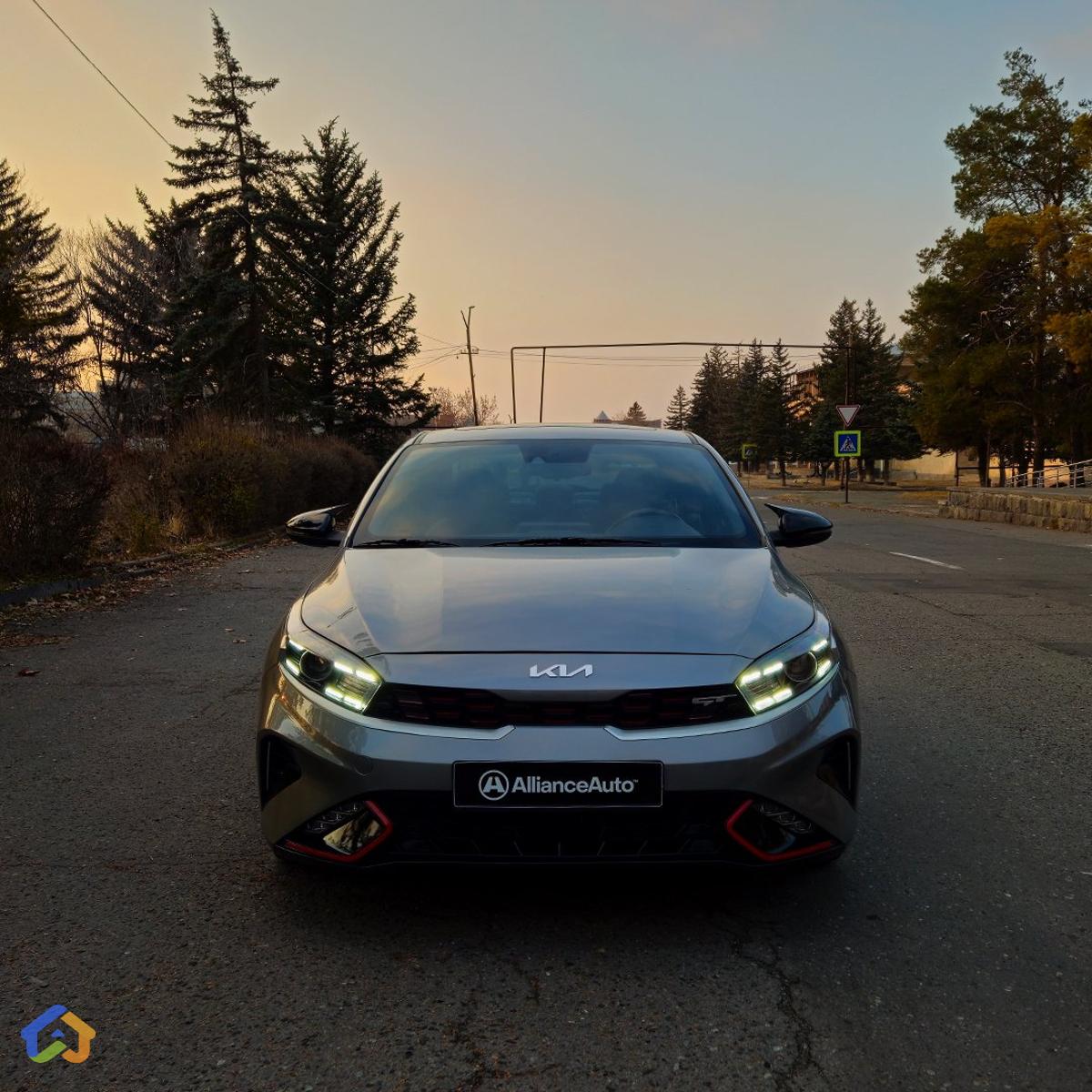 KIA FORTE GT LINE PREMIUM - image 2