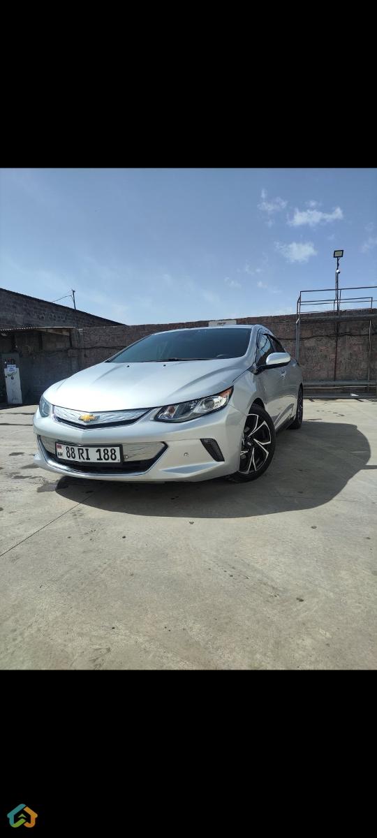 Chevrolet Volt 2 - image 1
