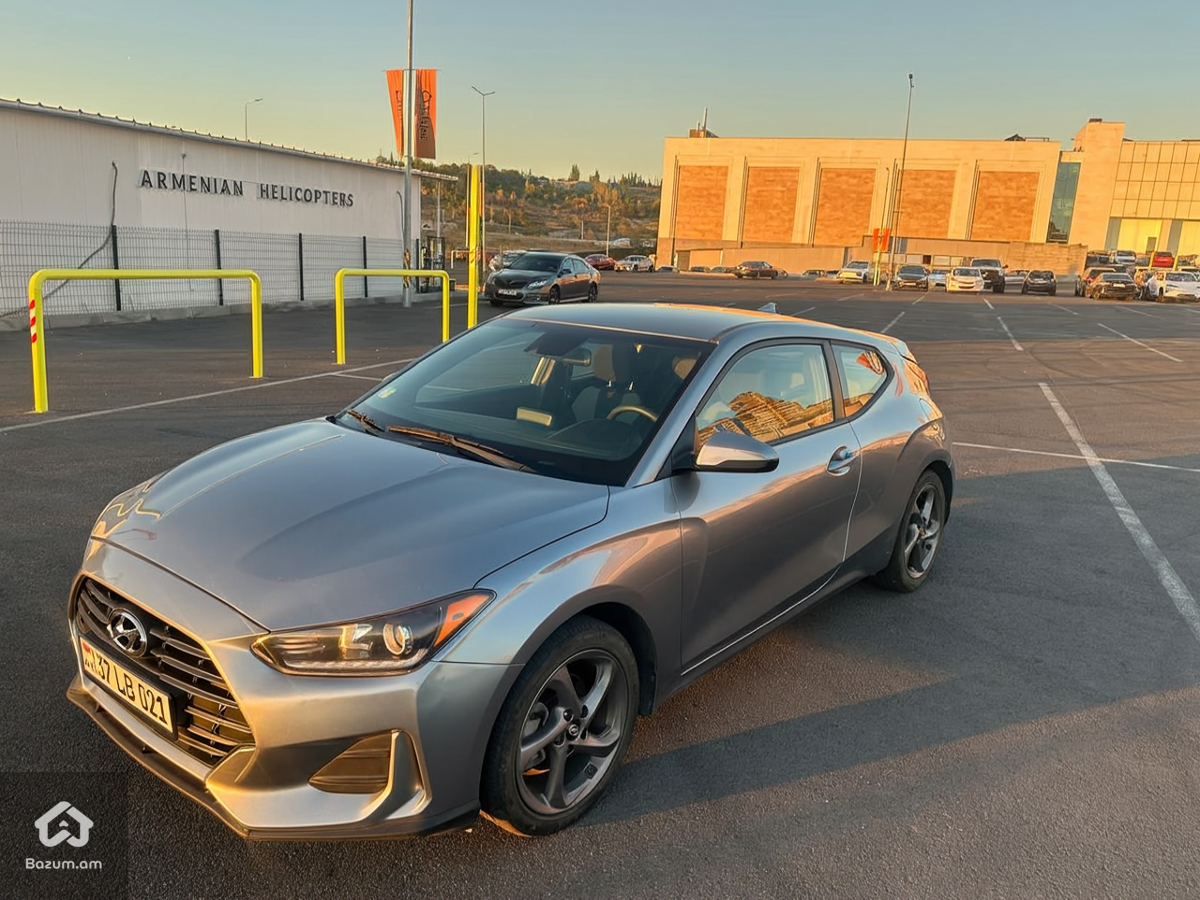 Hyundai Veloster - image 6