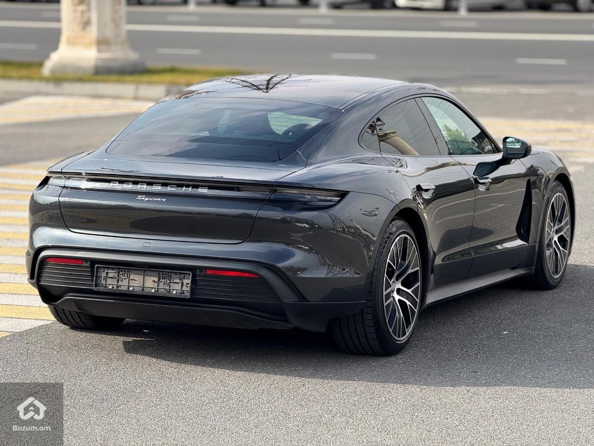 porsche taycan 2022 - image 8